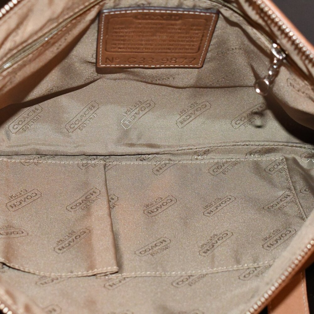 Vintage COACH Camel Brown Leather Crossbody/Shoulder Bag - Picture 6 of 10